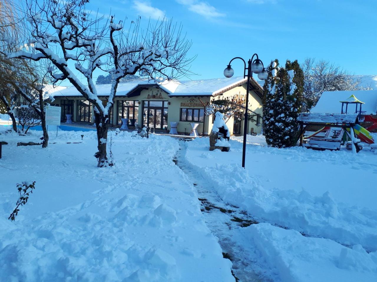 Hotel Bielmann Sanpetru Exterior photo